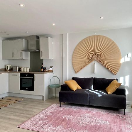 Modern Apartment In Central Quiet York With Free Parking - Contemporary New Building Ngoại thất bức ảnh