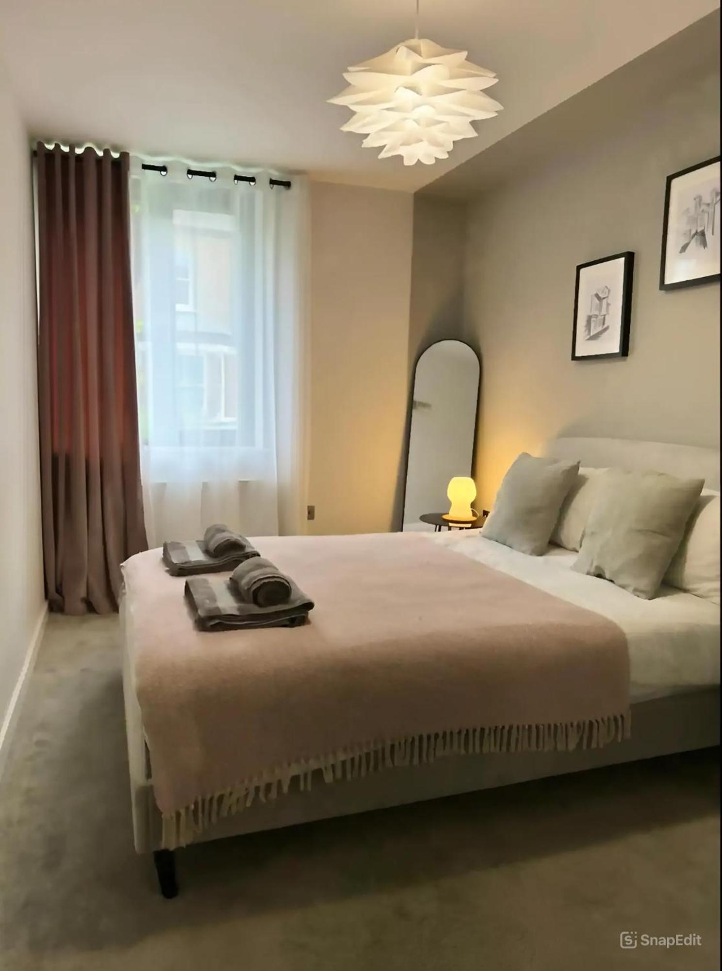 Modern Apartment In Central Quiet York With Free Parking - Contemporary New Building Ngoại thất bức ảnh